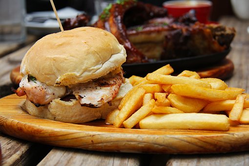burgers-1565907__340